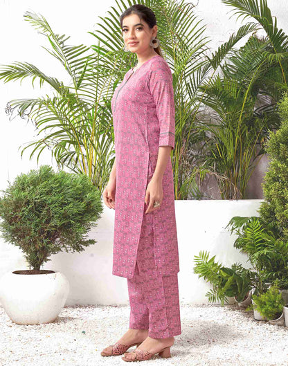 Dusty Pink Cotton Printed Straight Kurta Set With Dupatta