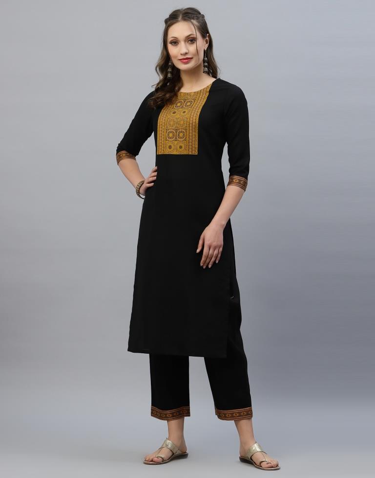 Black Kurti With Pant And Dupatta | Leemboodi