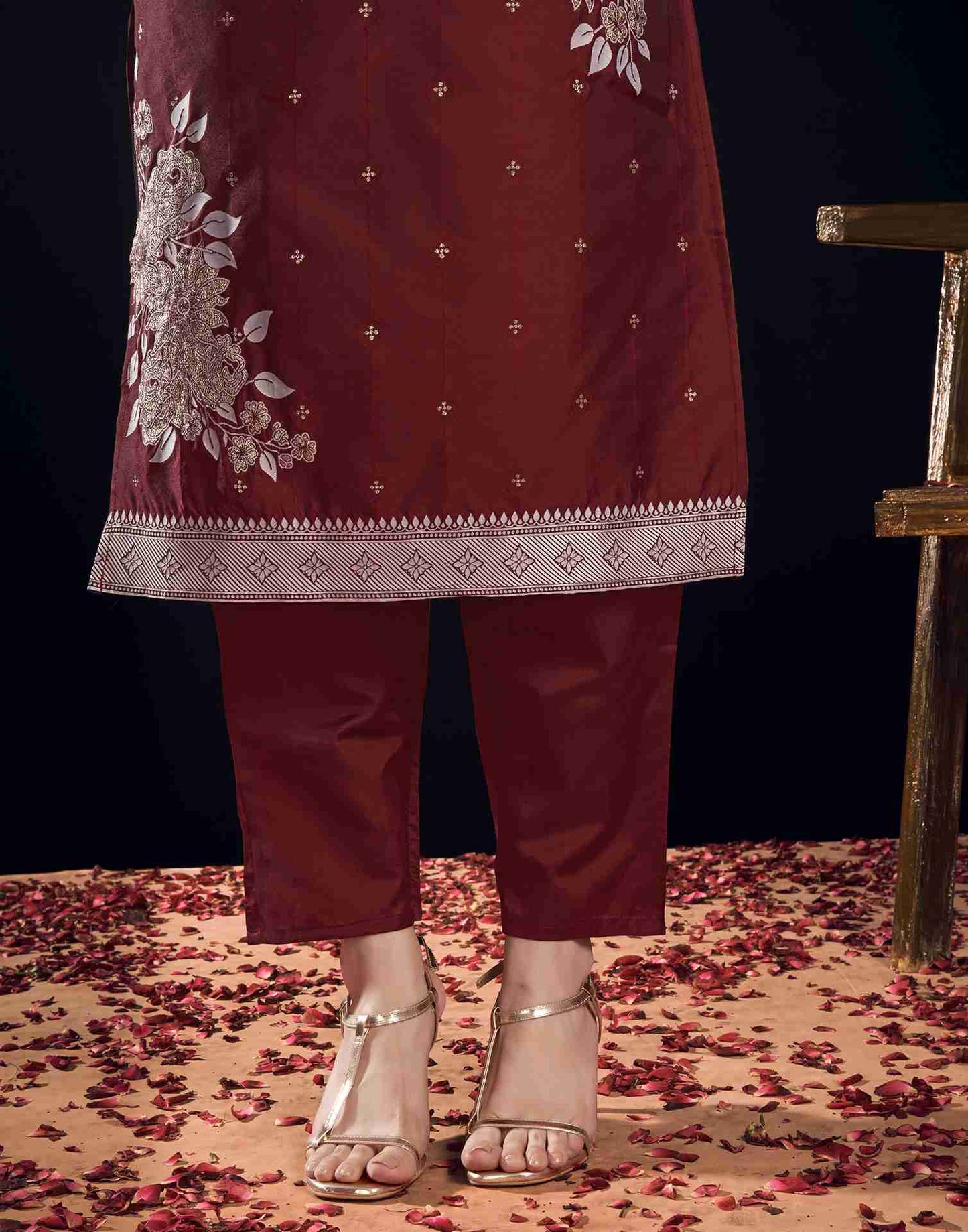 Maroon Silk Woven Straight Kurta Set With Dupatta