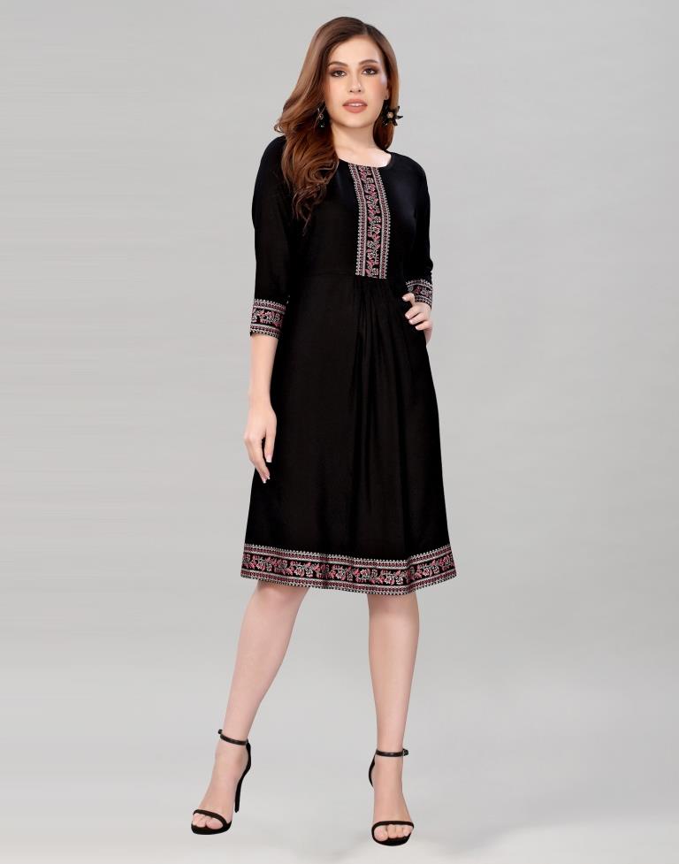 Black Rayon Slub Foil Dress | Sudathi