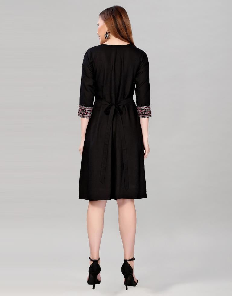 Black Rayon Slub Foil Dress | Sudathi