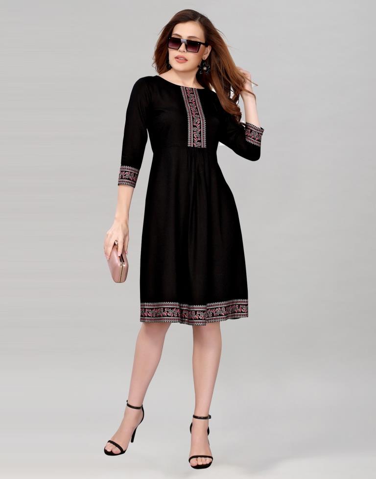 Black Rayon Slub Foil Dress | Sudathi