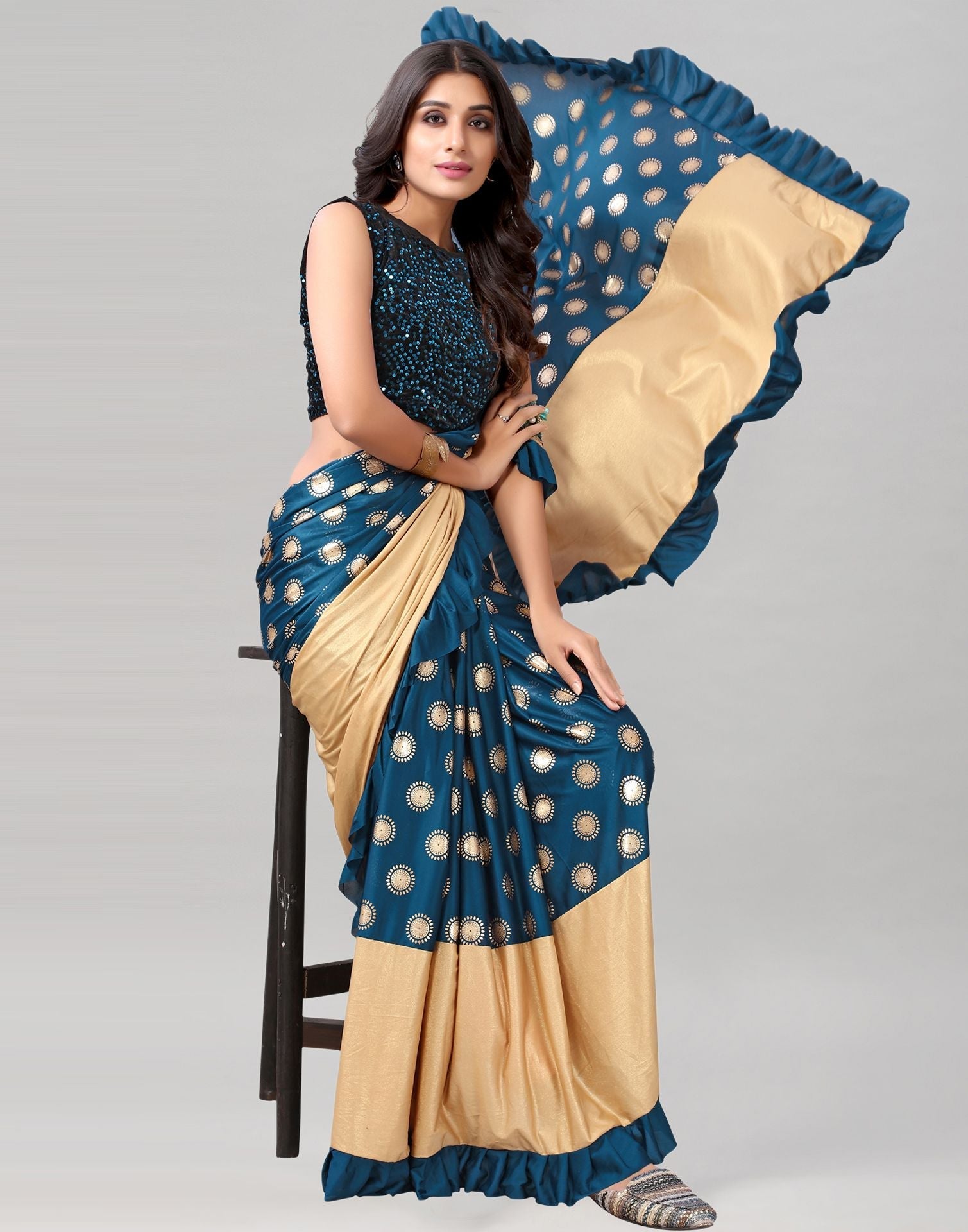 Teal Printed Pre-draped Saree | Leemboodi