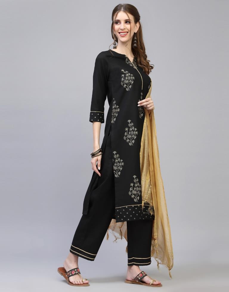 Black Kurti With Pant And Dupatta | Leemboodi