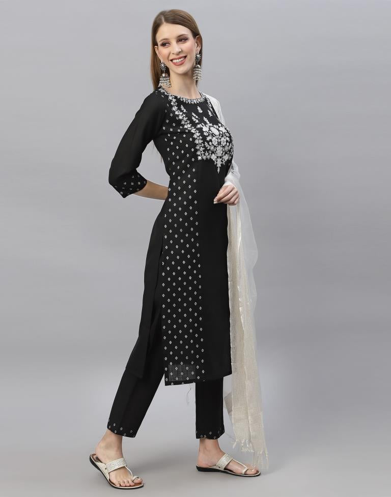 Black Kurti With Pant And Dupatta | Leemboodi