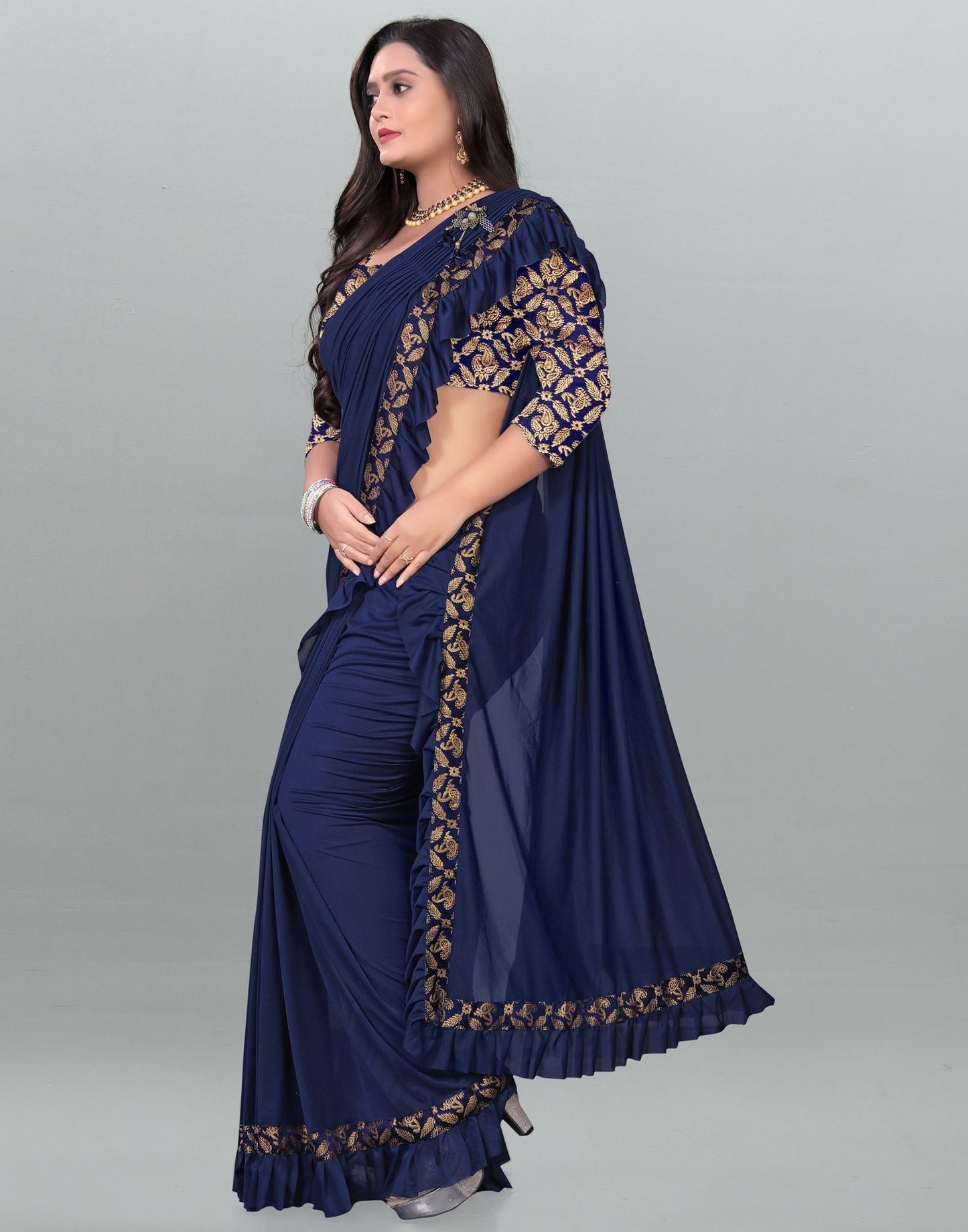 Navy Blue Plain Pre-draped Saree | Leemboodi