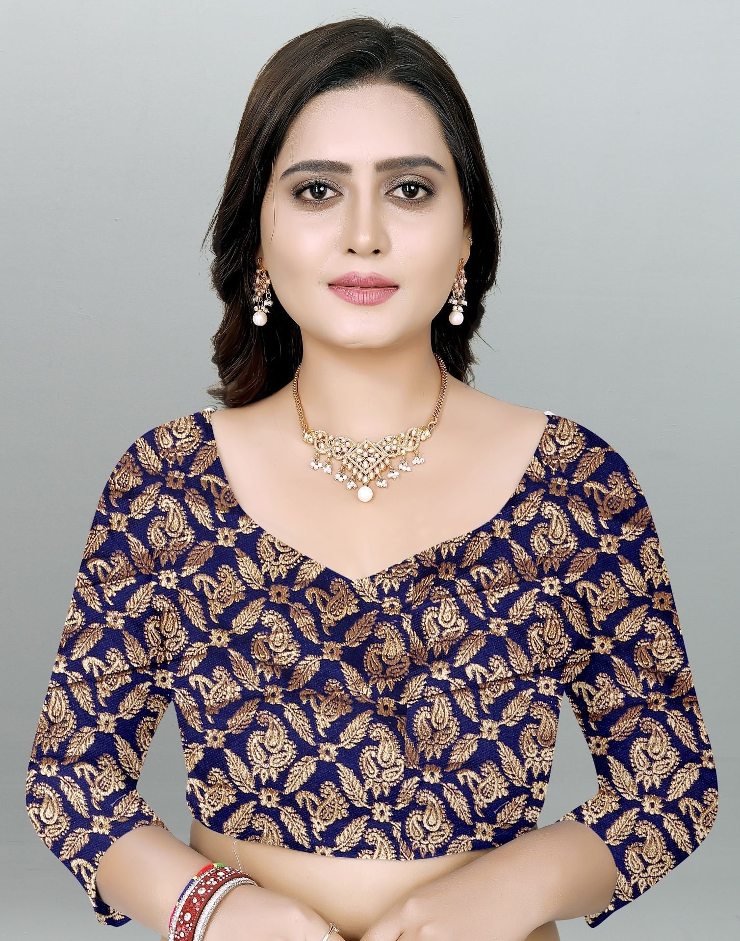 Navy Blue Plain Pre-draped Saree | Leemboodi