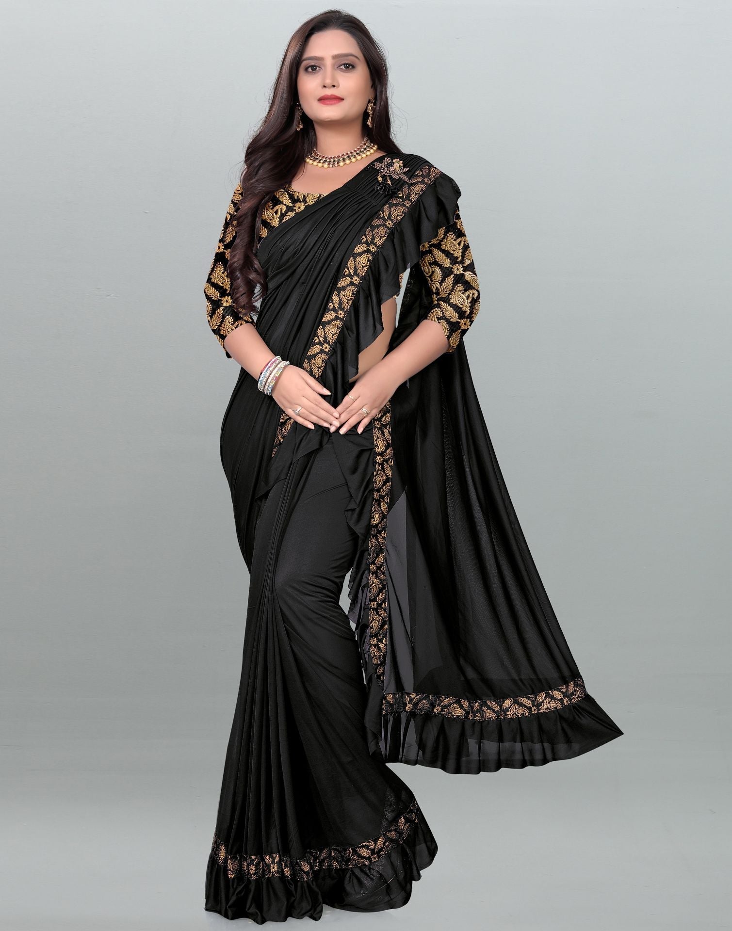 Black Plain Pre-draped Saree | Leemboodi