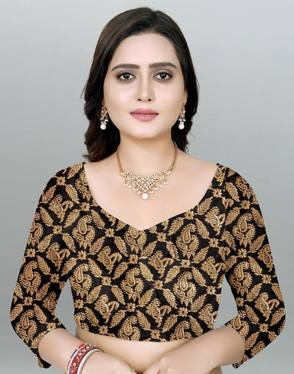 Black Plain Pre-draped Saree | Leemboodi