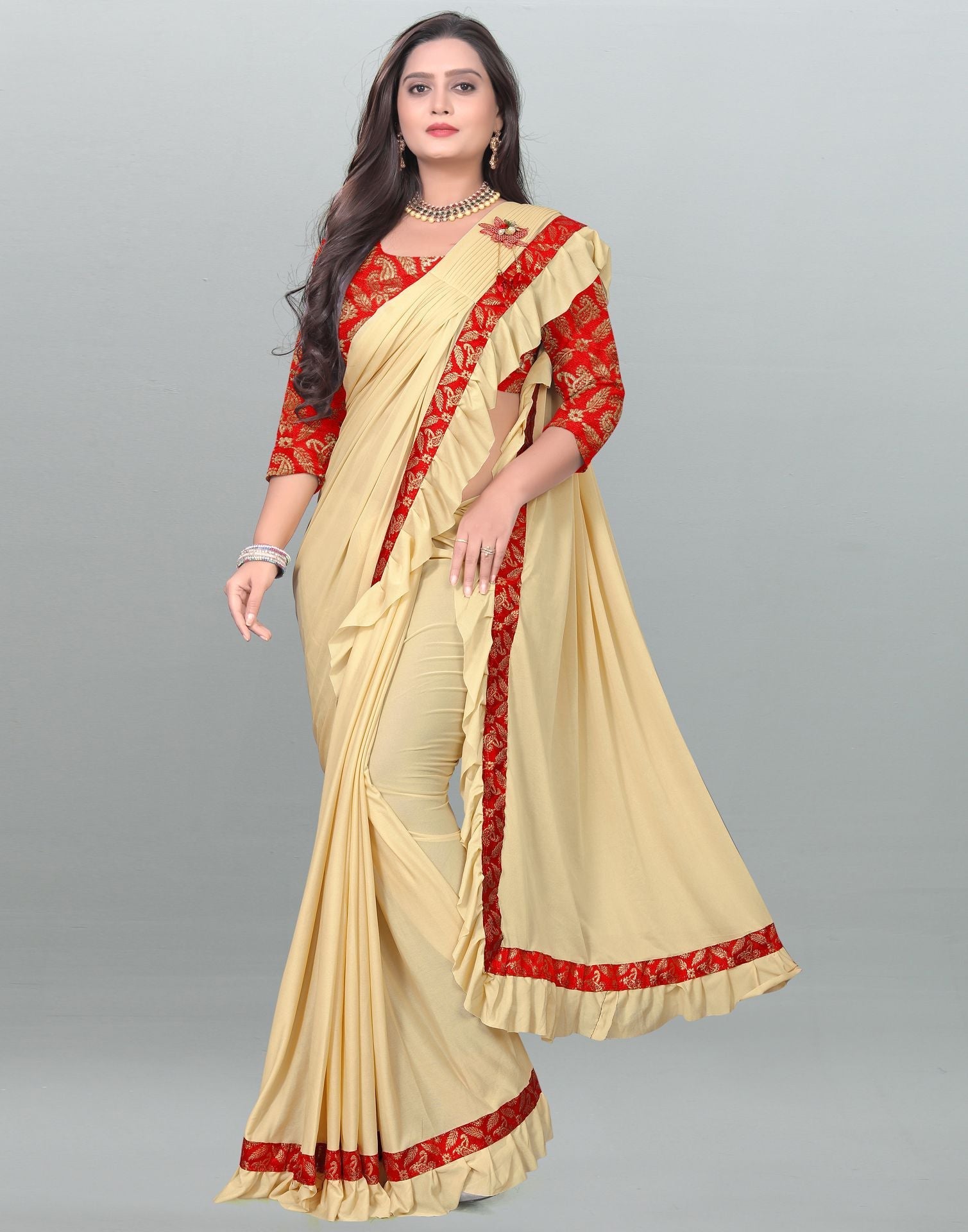 Cream Plain Pre-draped Saree | Leemboodi