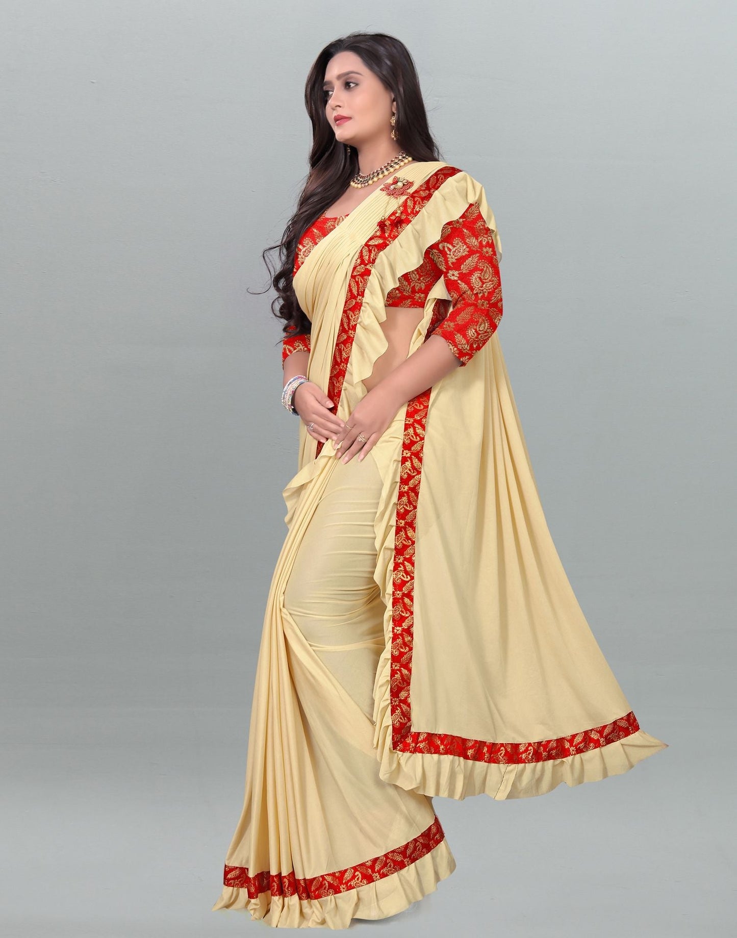 Cream Plain Pre-draped Saree | Leemboodi