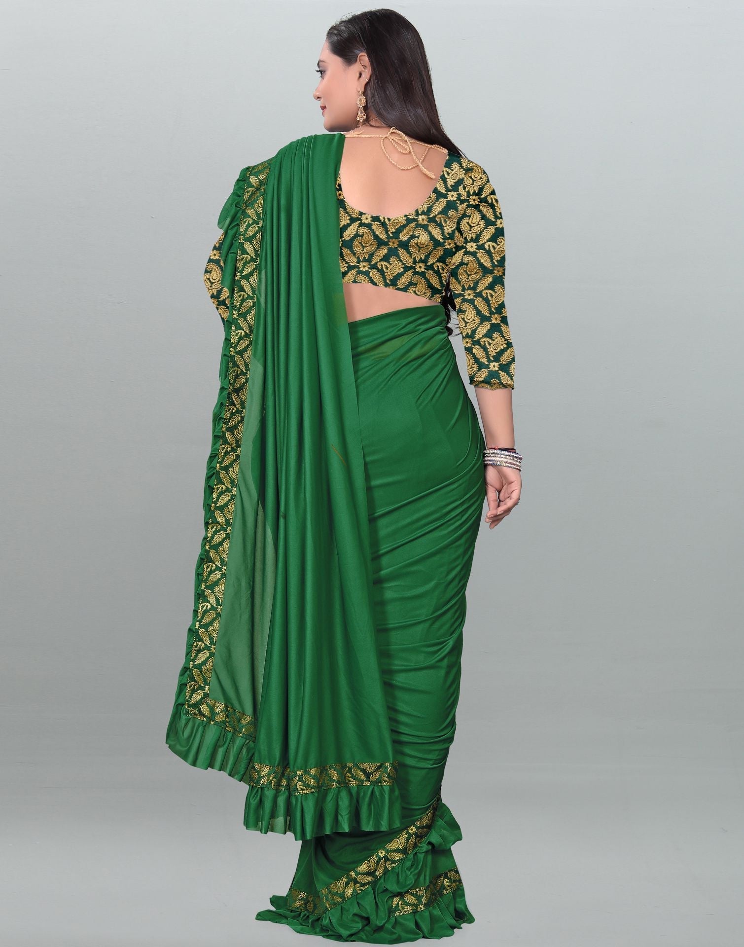 Green Plain Pre-draped Saree | Leemboodi