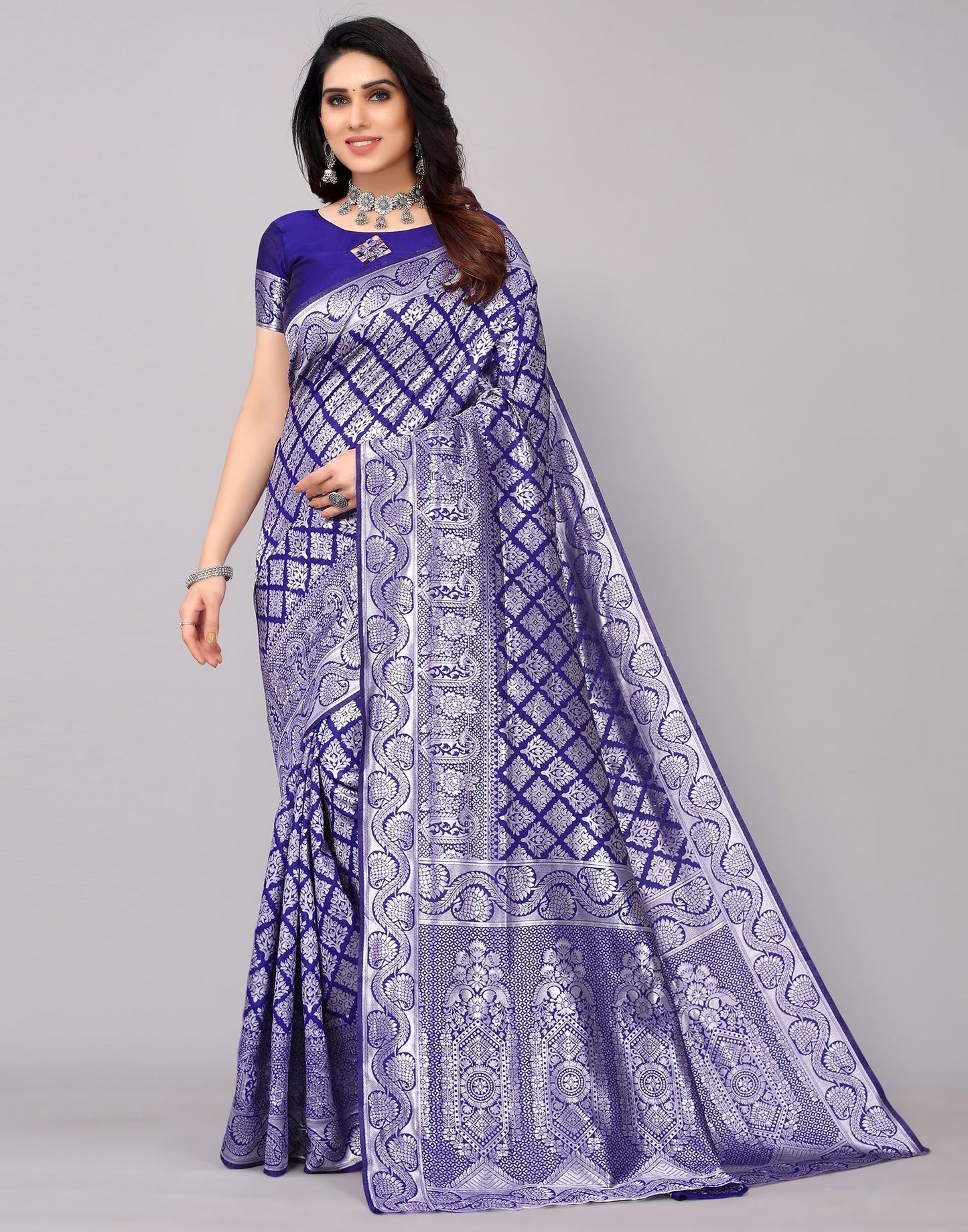 Violet And Silver Kanjivaram Silk Saree