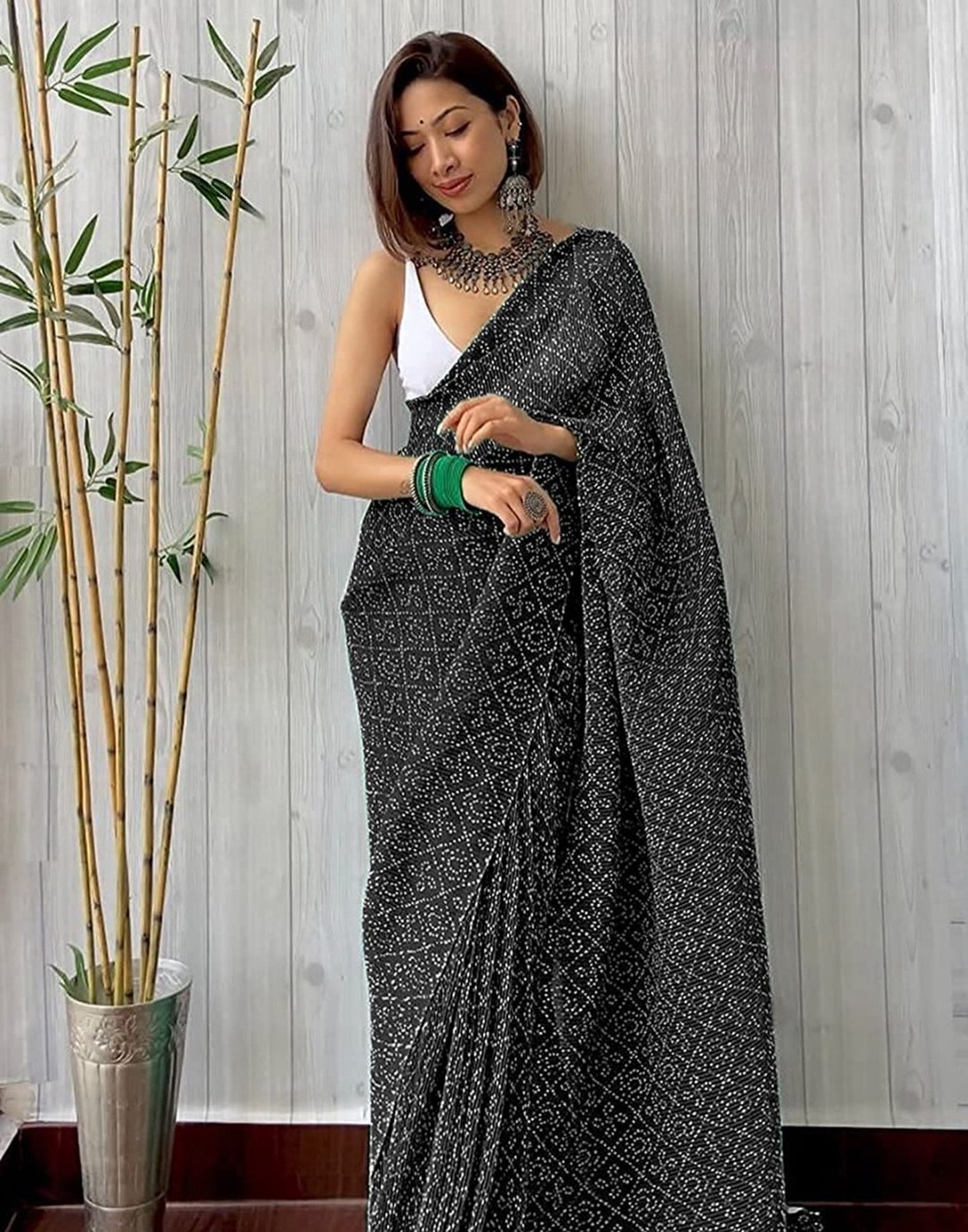 Black Bandhani Pleated Saree | Leemboodi