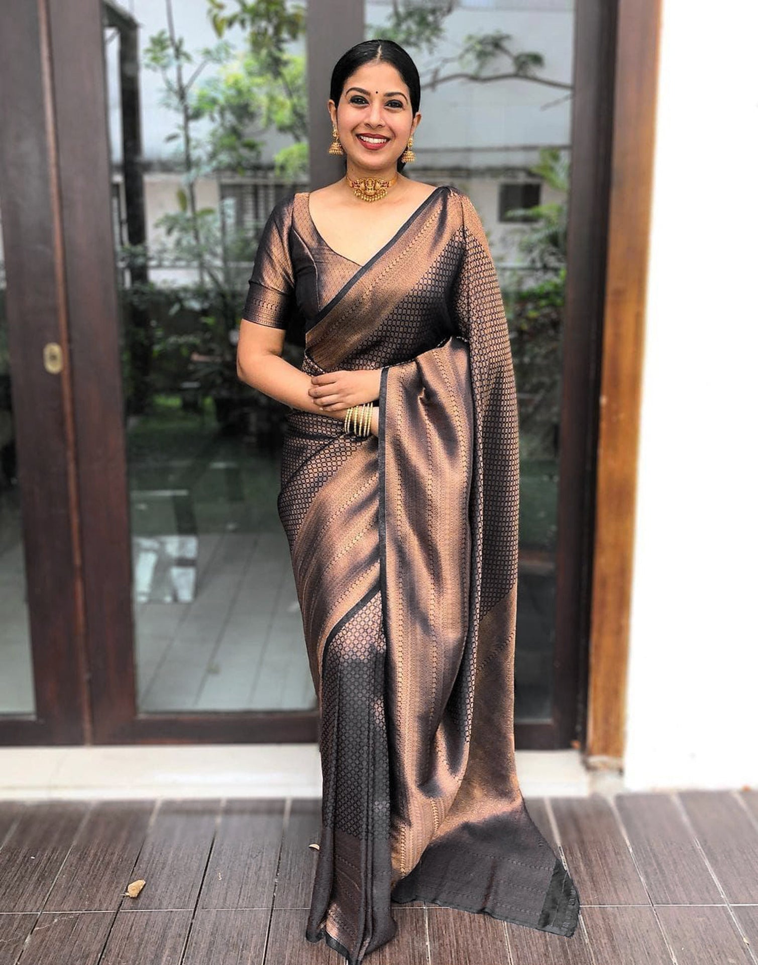 Black And Golden Kanjivaram Saree | Leemboodi