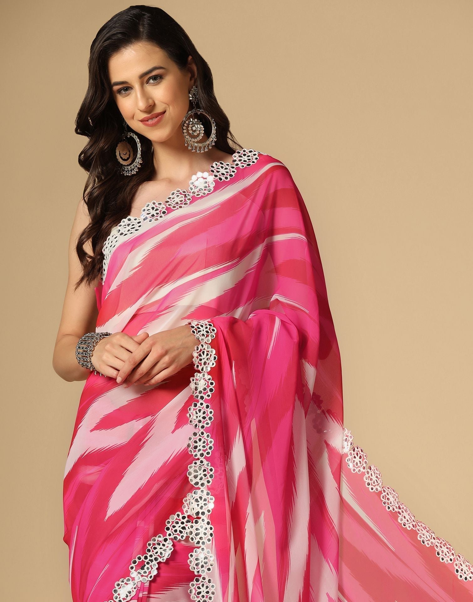 Pink Geometric Printed Georgette Saree | Leemboodi