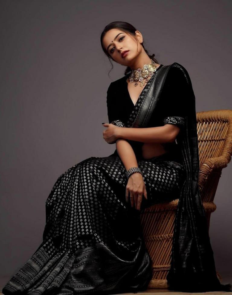 Black Banarasi Silk Saree | Sudathi