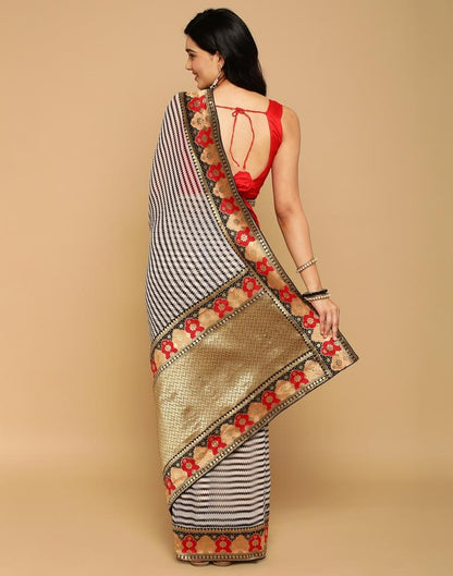 White Georgette Printed Saree | Leemboodi