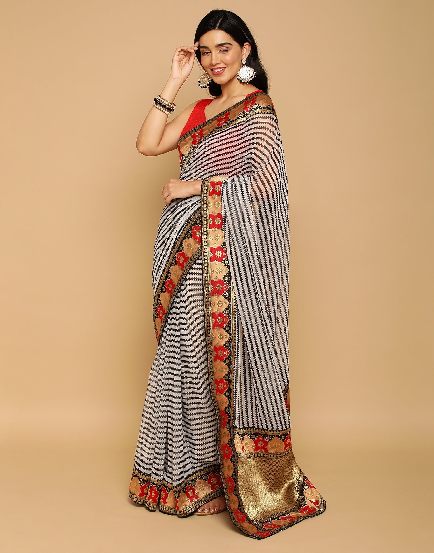 White Georgette Printed Saree | Leemboodi
