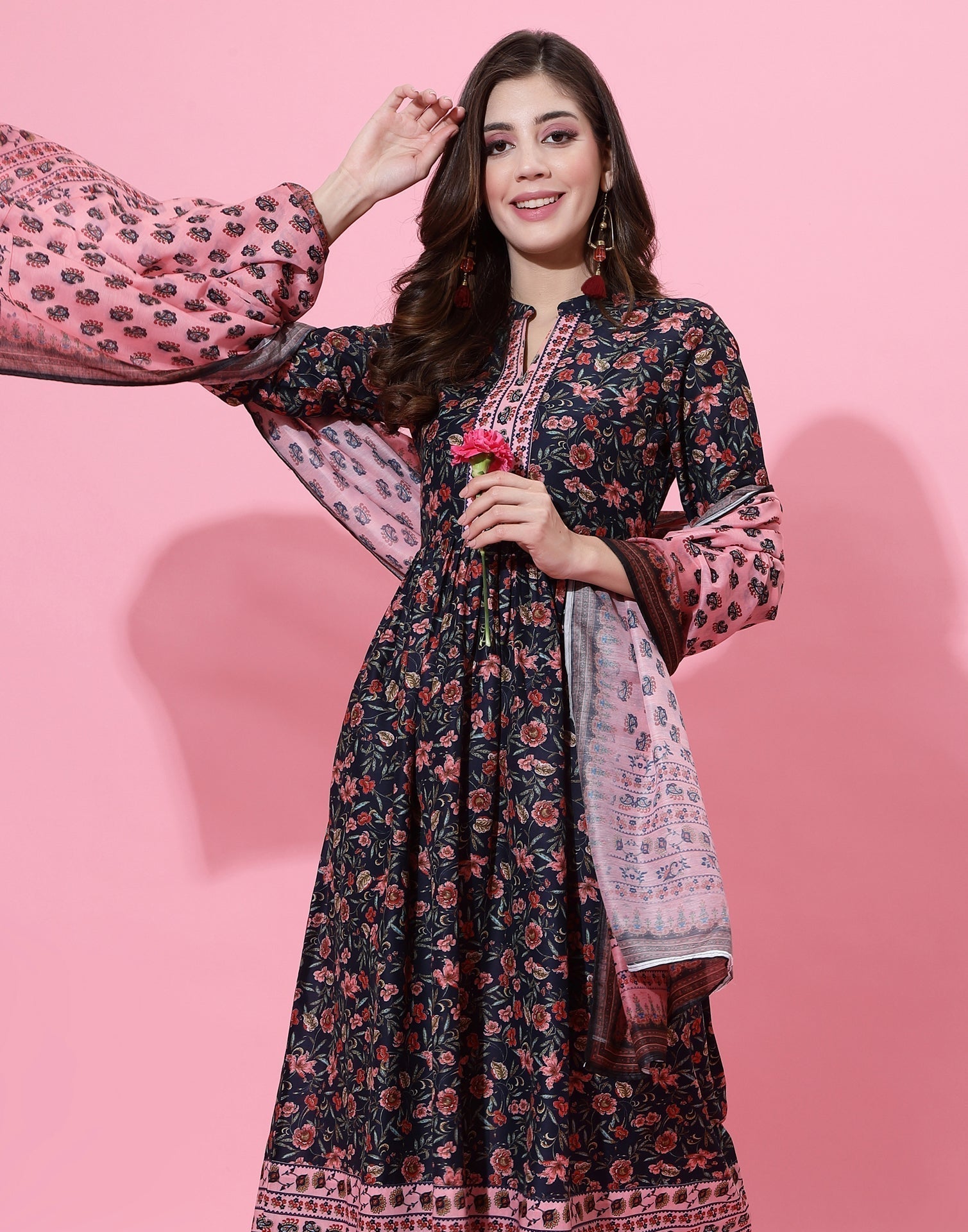 Black Floral Kurti With Pant And Dupatta | Leemboodi