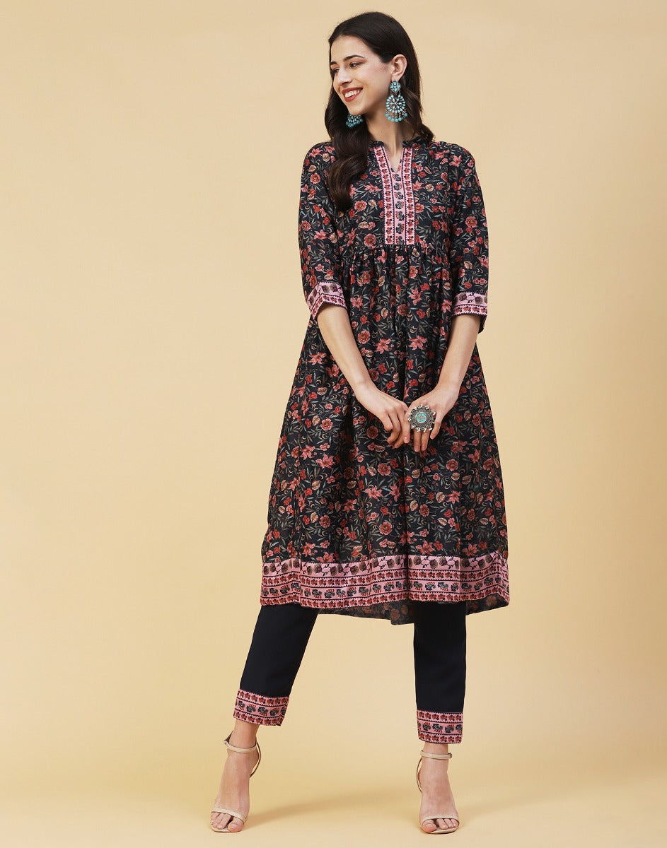 Black Floral Kurti With Pant And Dupatta | Leemboodi
