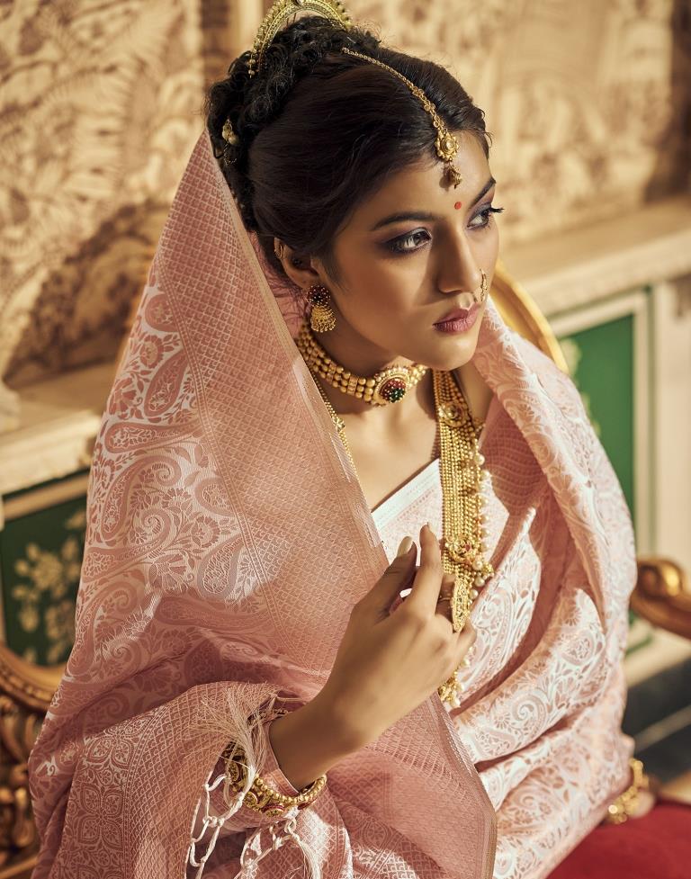 Off White Kanjivaram Handloom Weaving Silk Saree | Leemboodi