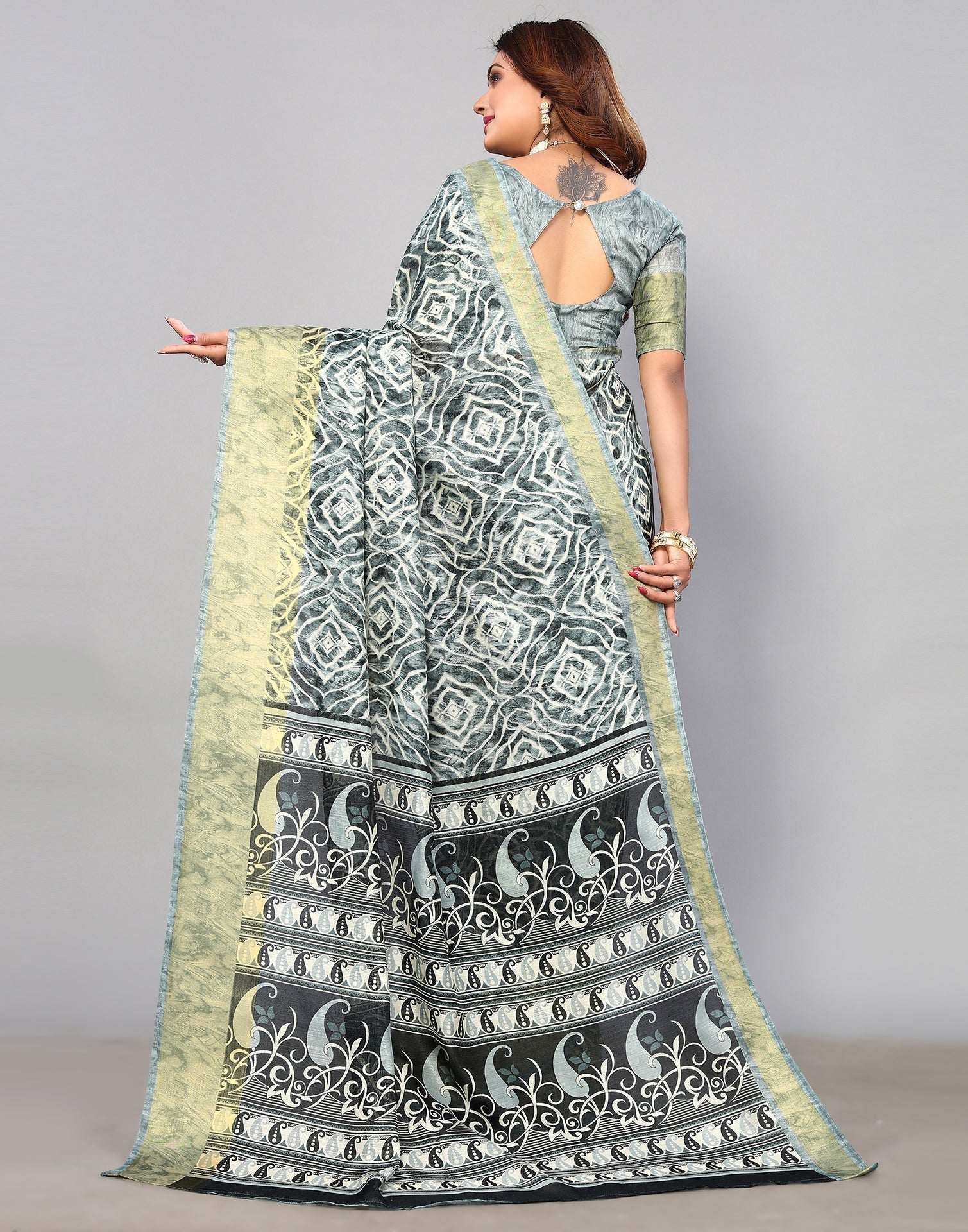 Grey Cotton Printed Saree | Leemboodi