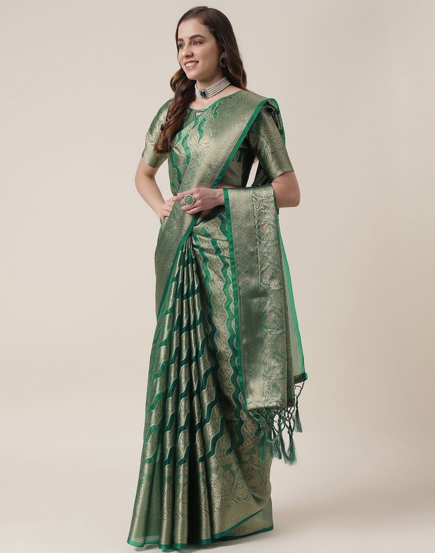 Green And Golden Organza Jacquard Saree | Leemboodi