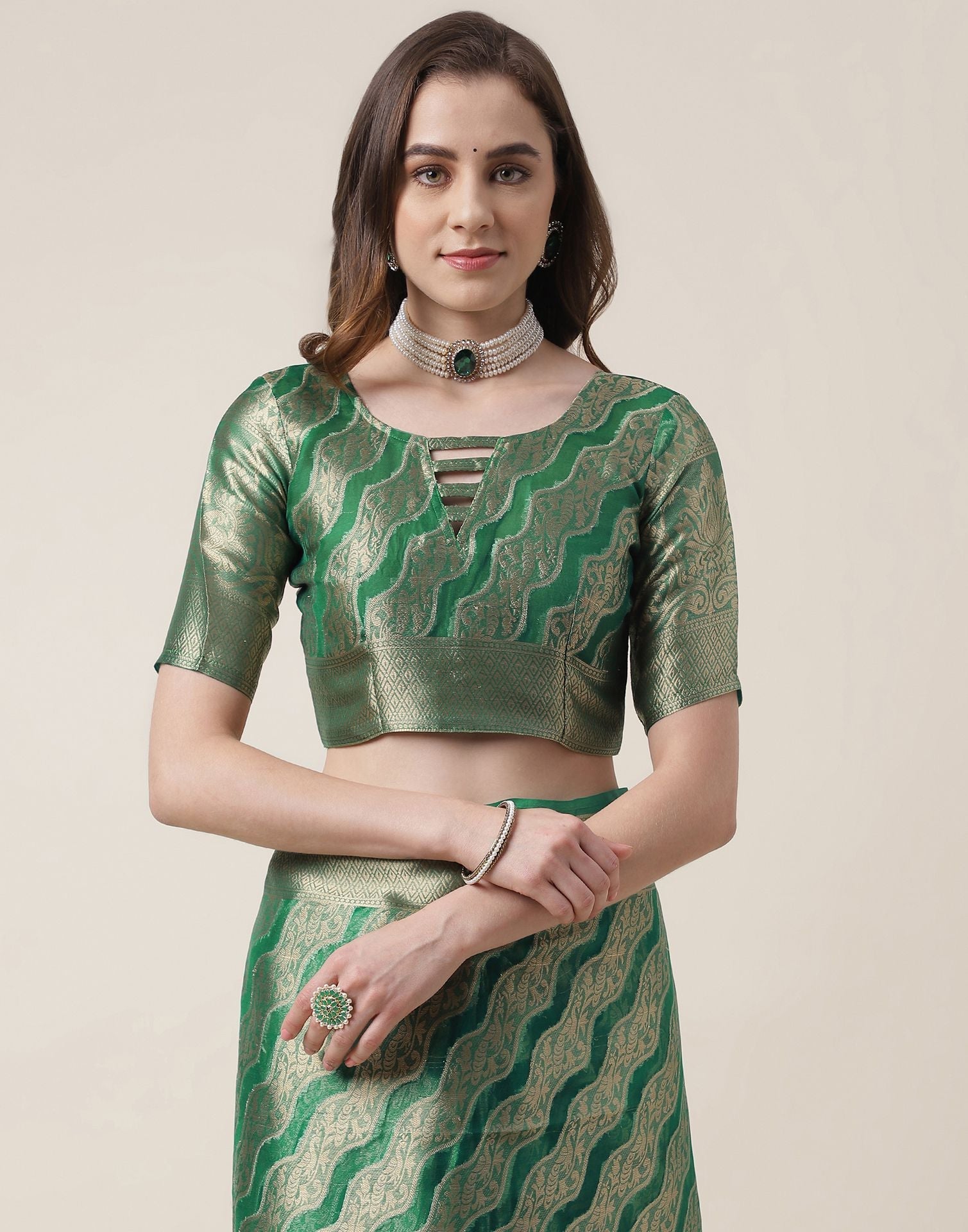 Green And Golden Organza Jacquard Saree | Leemboodi