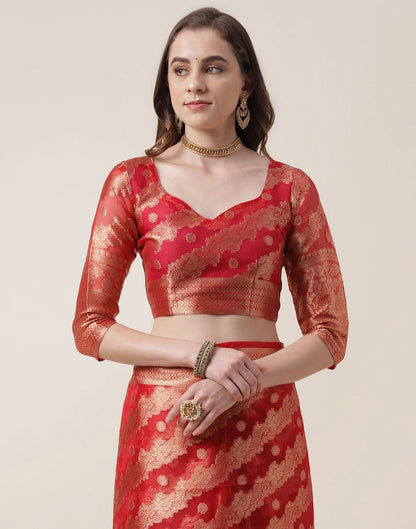Red And Golden Organza Jacquard Saree | Leemboodi