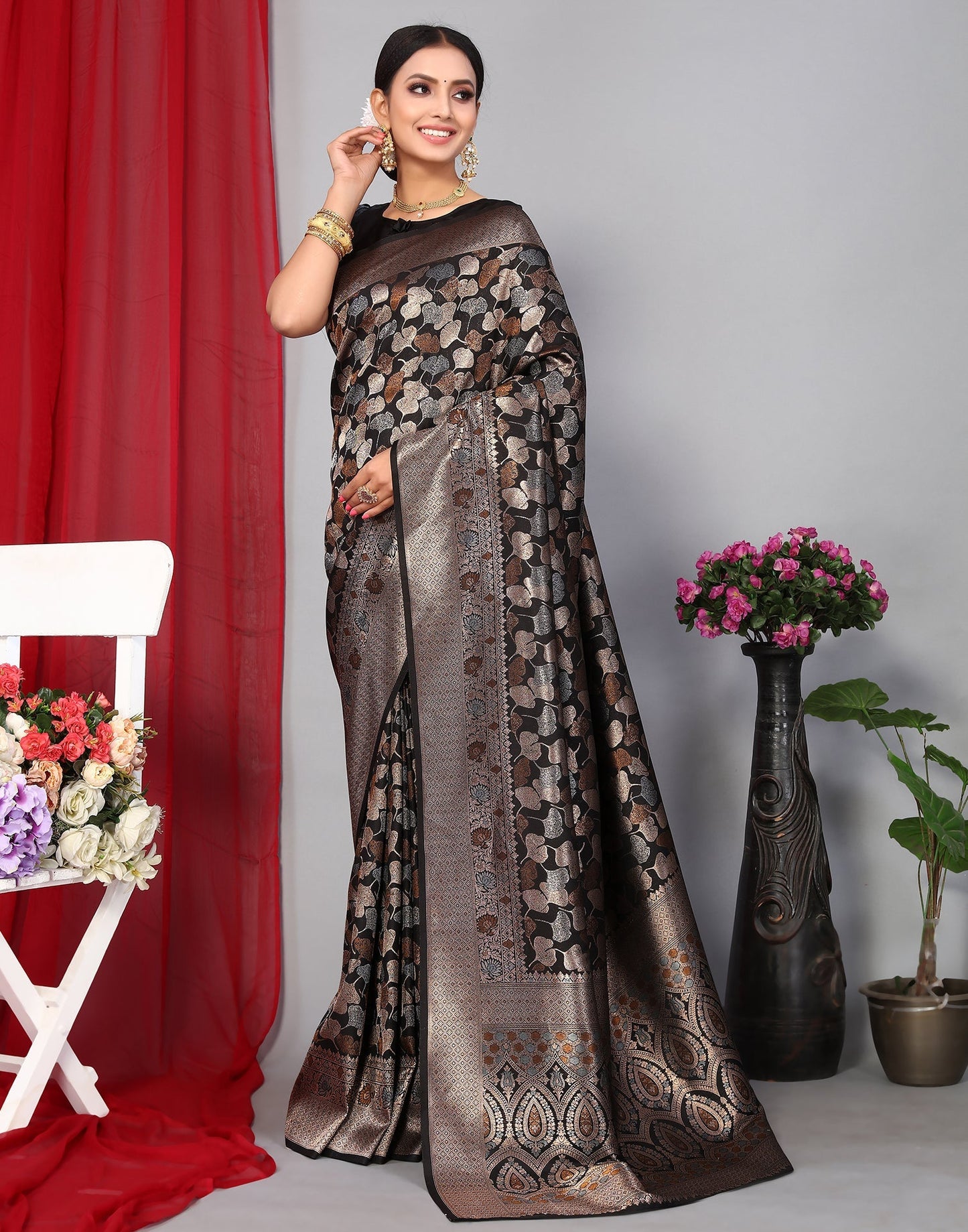 Black Banarasi Silk Saree | Leemboodi