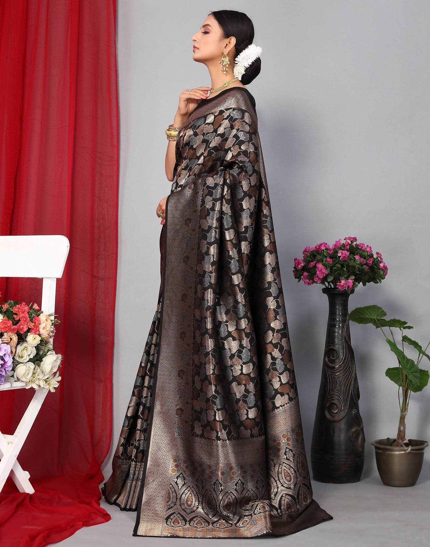 Black Banarasi Silk Saree | Leemboodi