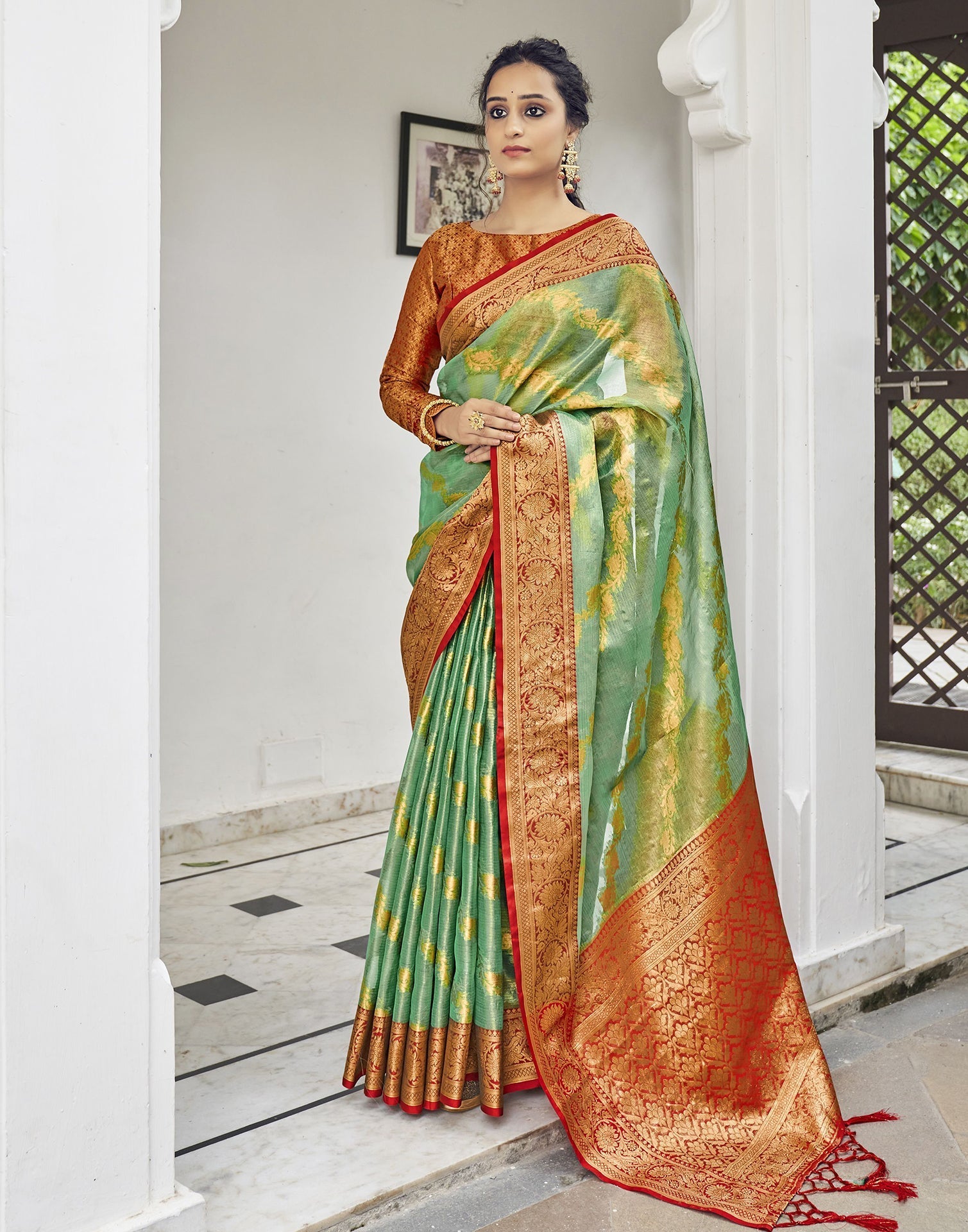 Light Green Banarasi Saree | Leemboodi