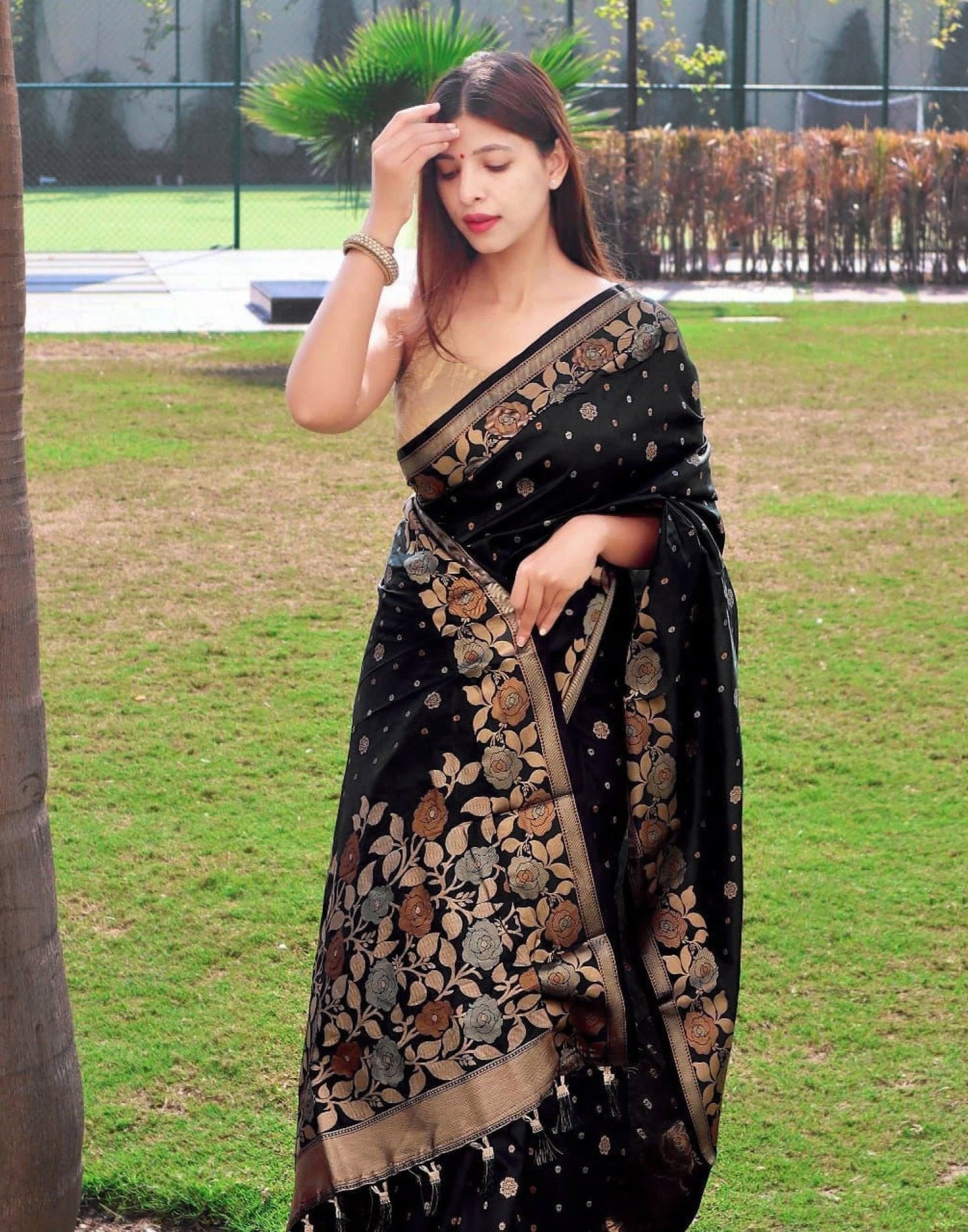 Black Self Weaving Saree | Sudathi