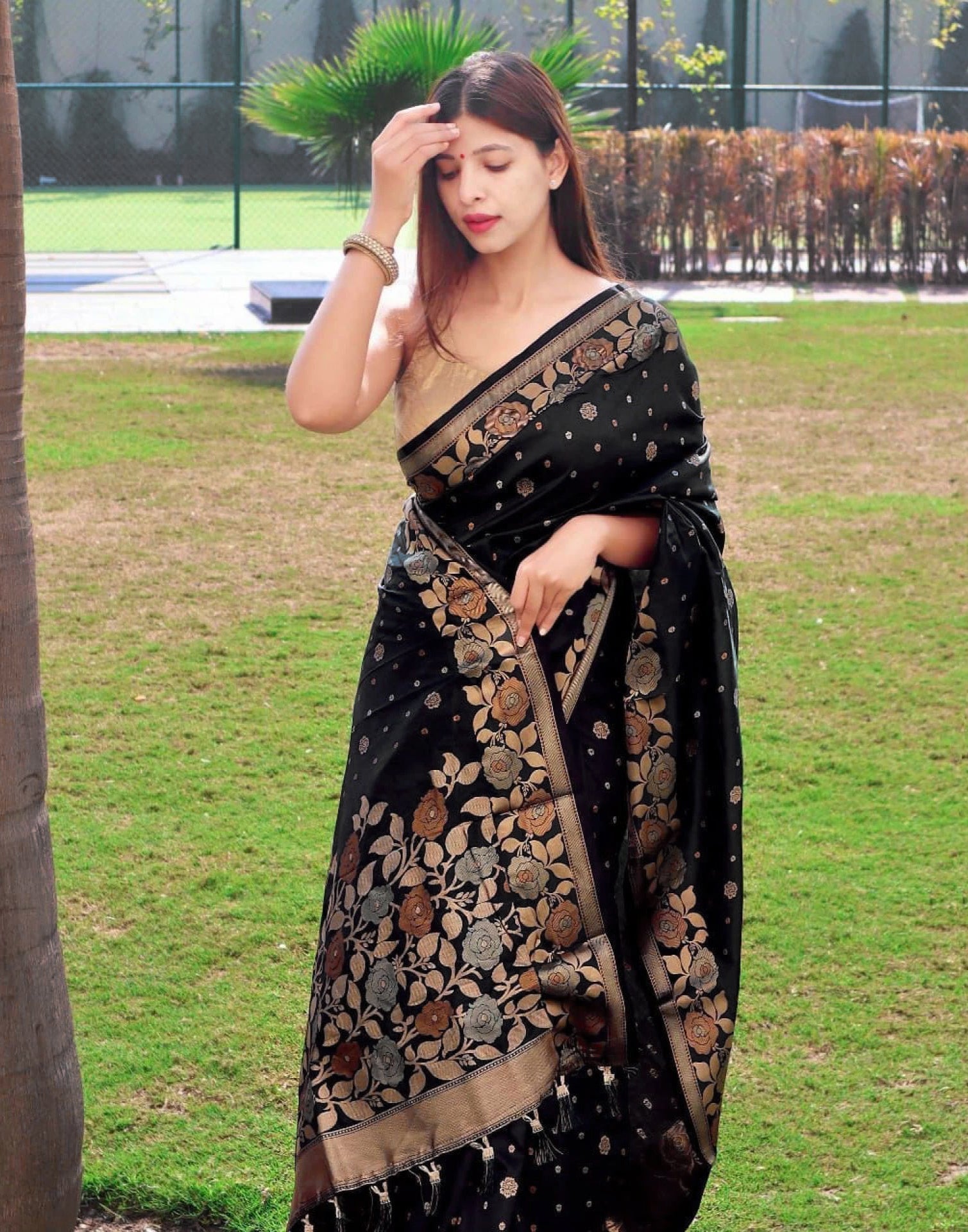 Black Self Weaving Saree | Sudathi