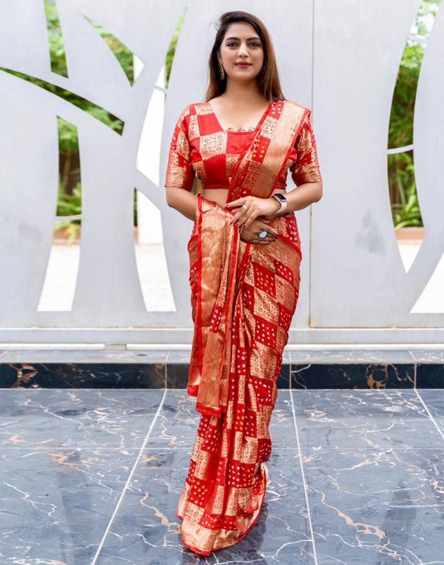 Red Banarasi Silk Saree | Leemboodi