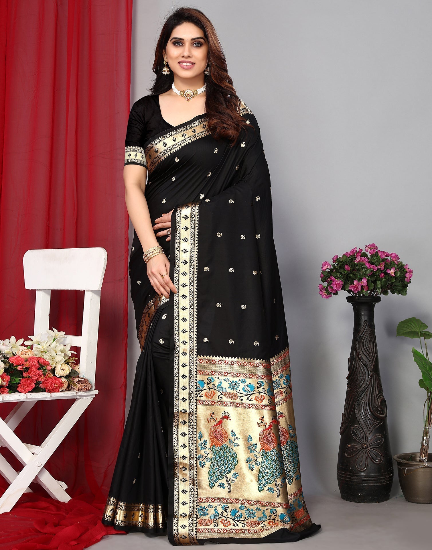 Black Paithani Silk Saree With Zari Weaving Work | Leemboodi