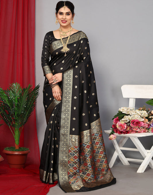 Black Banarasi Silk Saree | Leemboodi