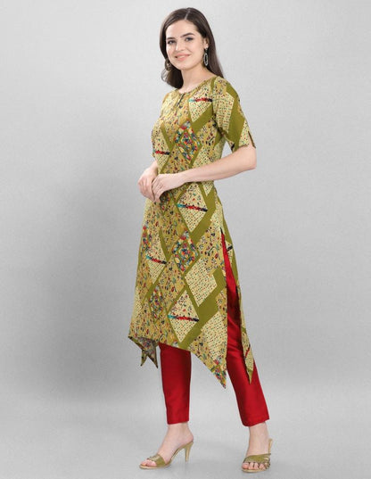 Valiant  Green Coloured Foil Printed Rayon Kurti | Sudathi