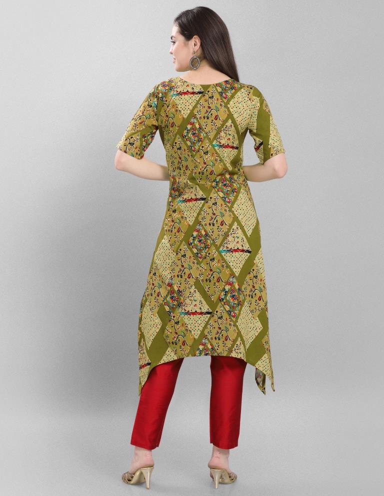 Valiant  Green Coloured Foil Printed Rayon Kurti | Sudathi