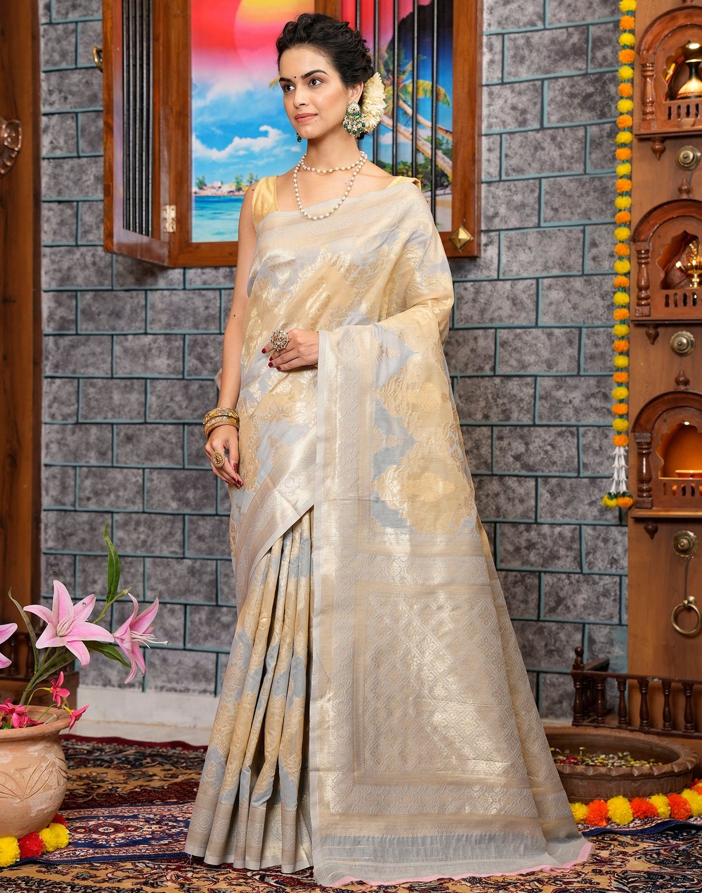 Grey Banarasi Silk Saree | Leemboodi