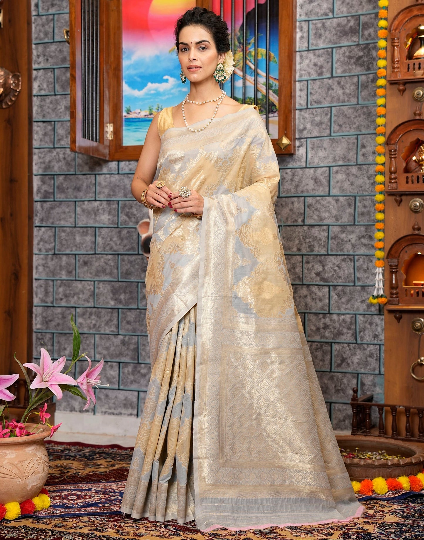 Grey Banarasi Silk Saree | Leemboodi