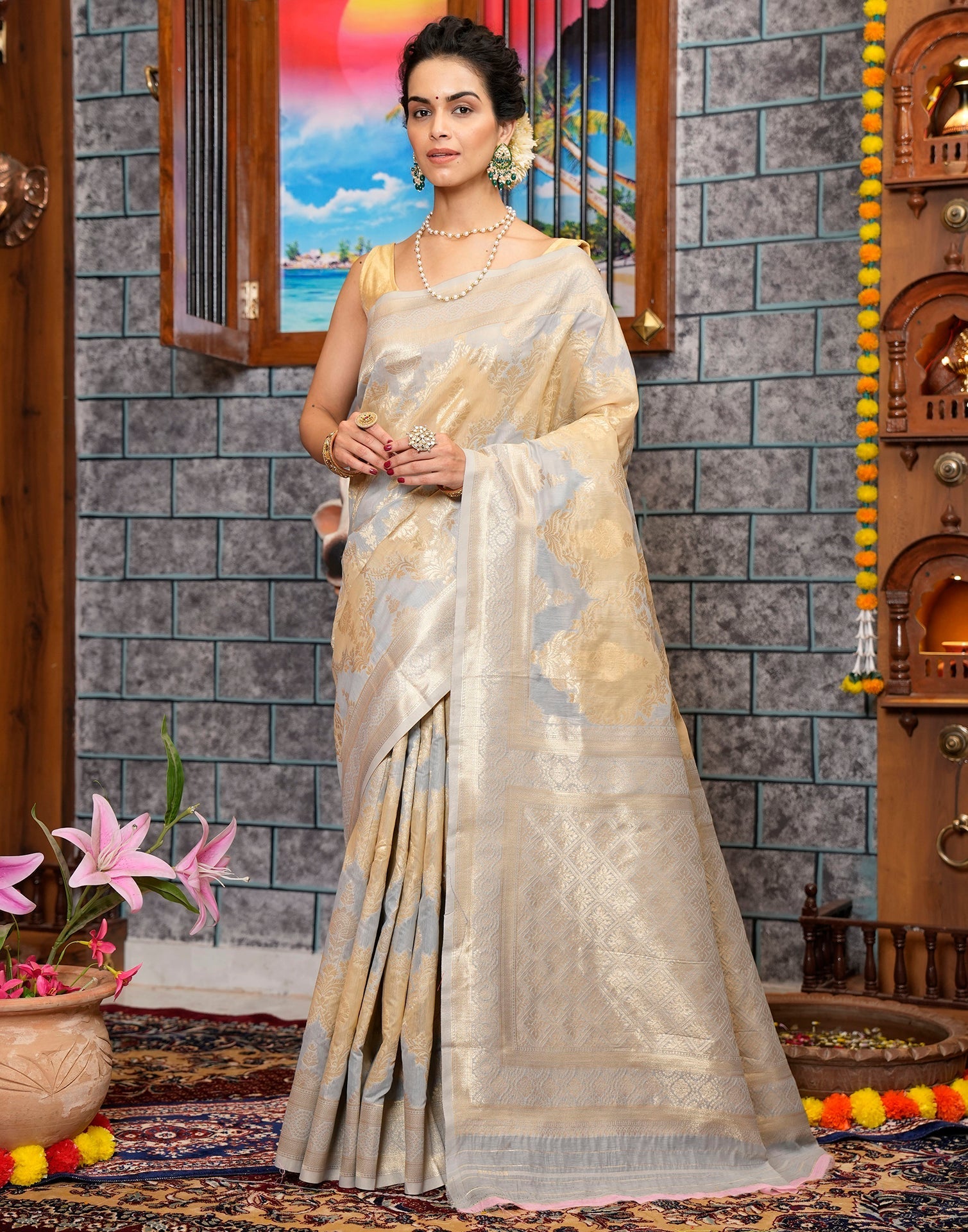 Grey Banarasi Silk Saree | Leemboodi