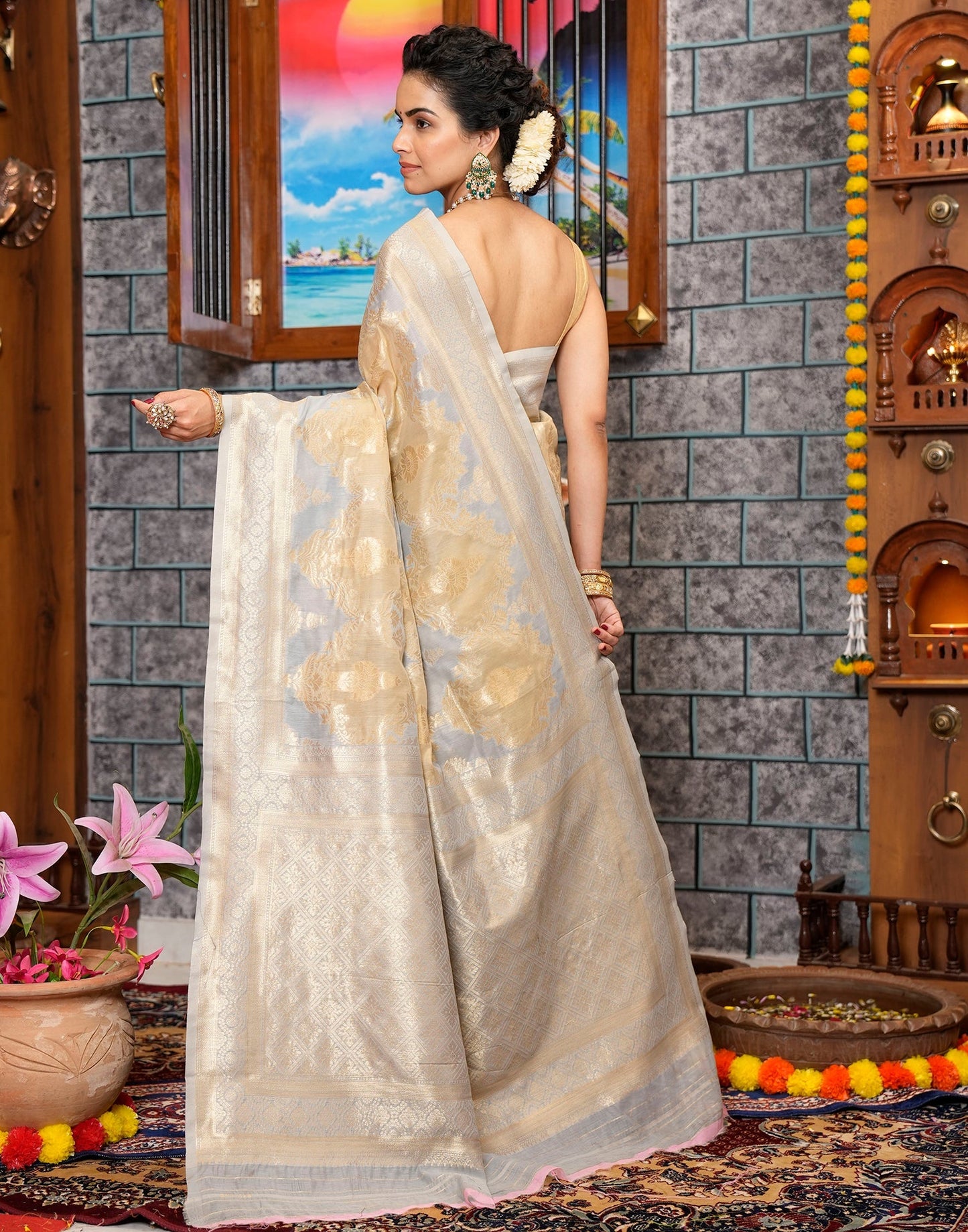 Grey Banarasi Silk Saree | Leemboodi