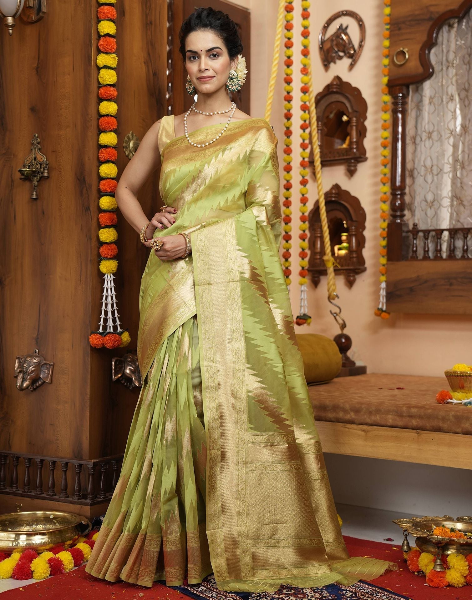 Perrot Green Banarasi Silk Saree | Leemboodi