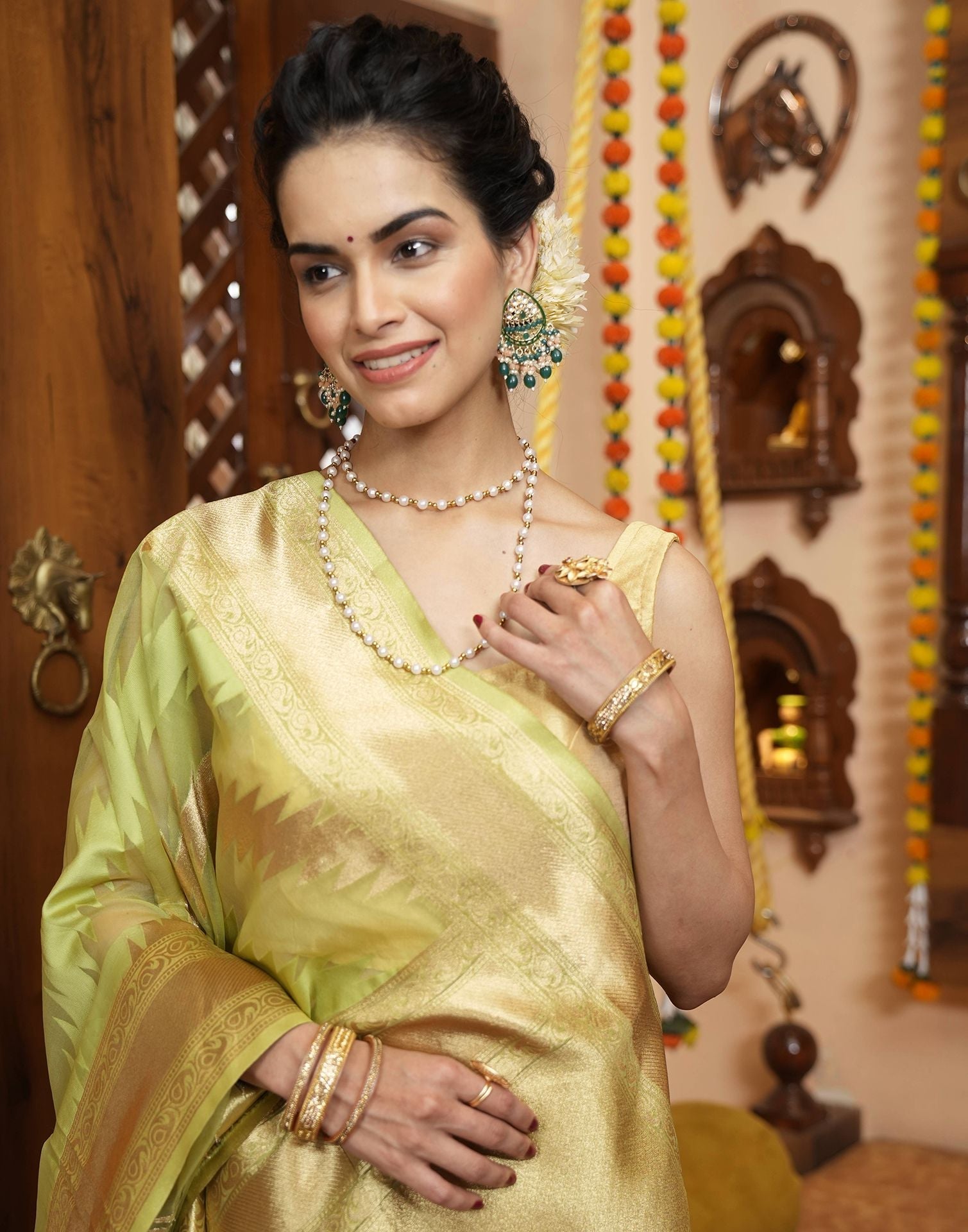 Perrot Green Banarasi Silk Saree | Leemboodi