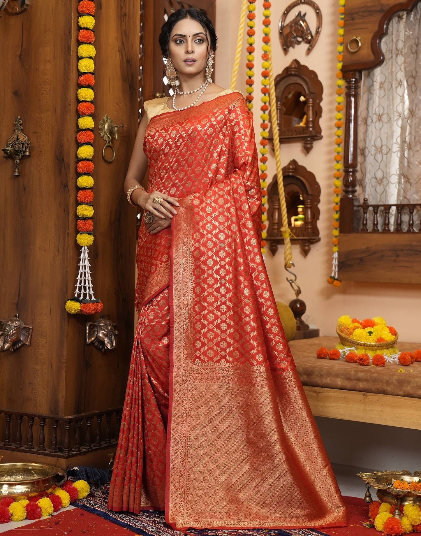 Red Banarasi Silk Saree | Leemboodi