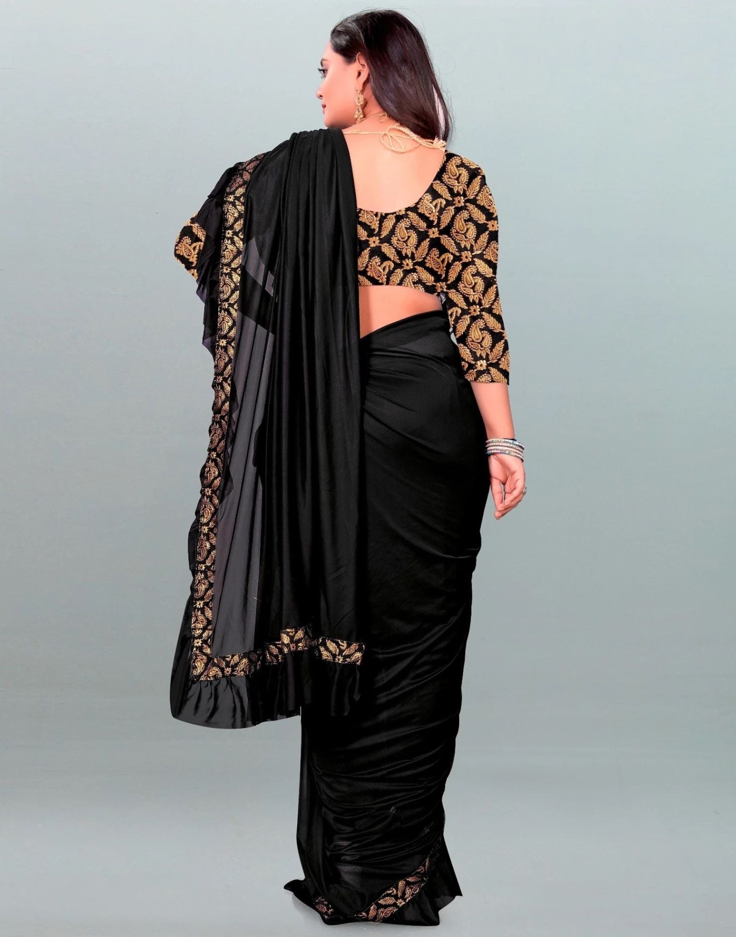 Black Plain Pre-draped Saree | Sudathi