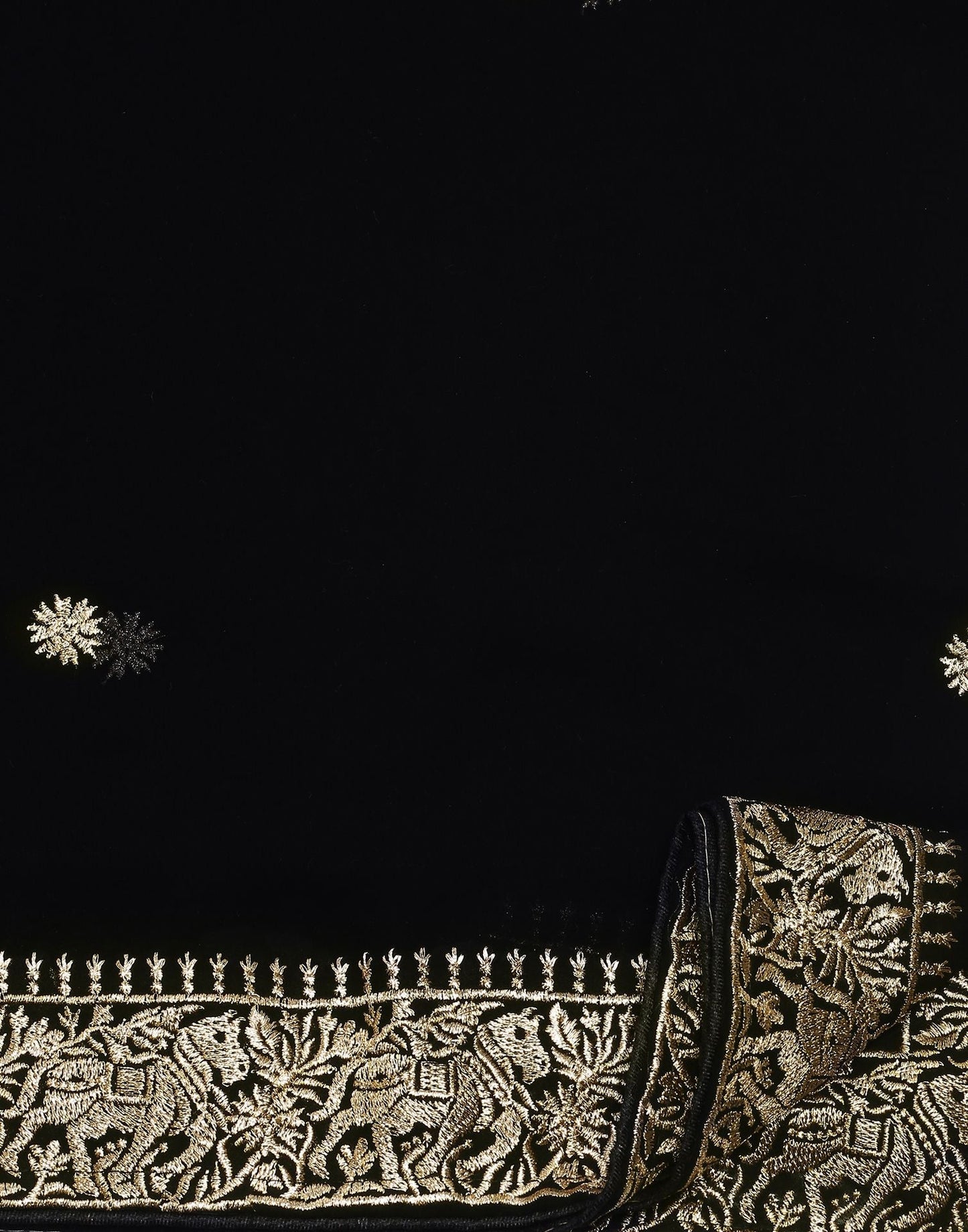 Black Embroidery Saree | Leemboodi