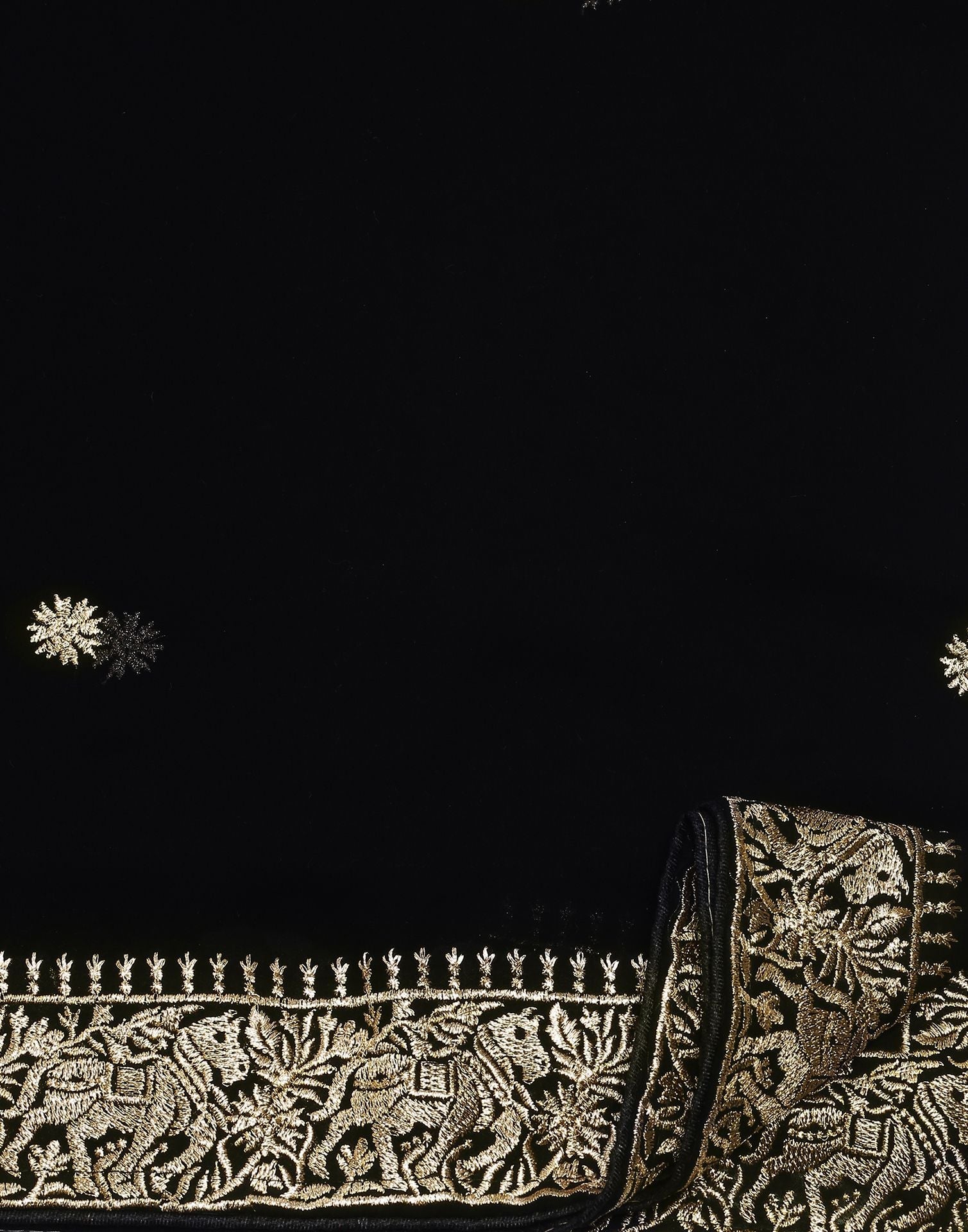 Black Embroidery Saree | Leemboodi